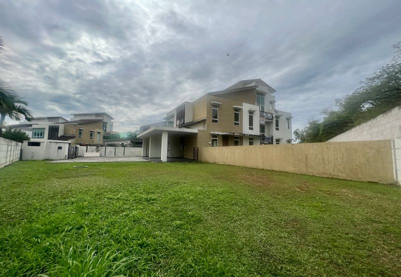 Bandar Tun Hussein Onn