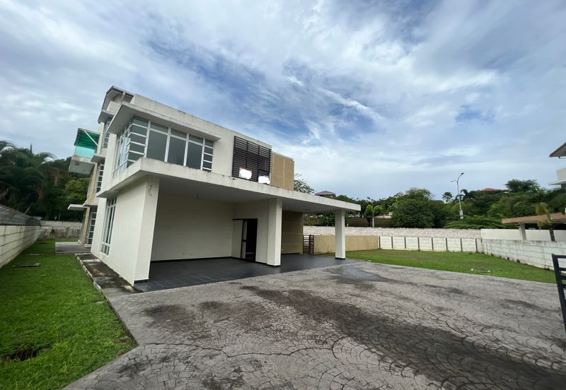 Bandar Tun Hussein Onn