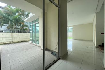 Bandar Tun Hussein Onn