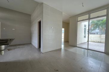 Bandar Tun Hussein Onn