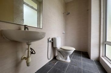 Bandar Tun Hussein Onn