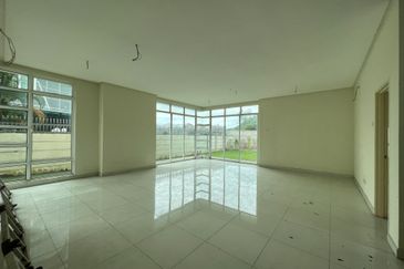 Bandar Tun Hussein Onn