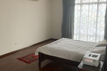 Bandar Tun Hussein Onn