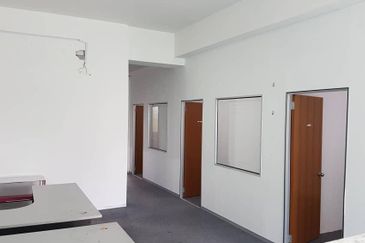 Ostia Bangi Business Avenue