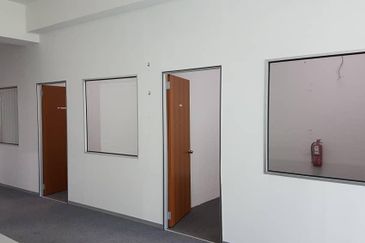 Ostia Bangi Business Avenue