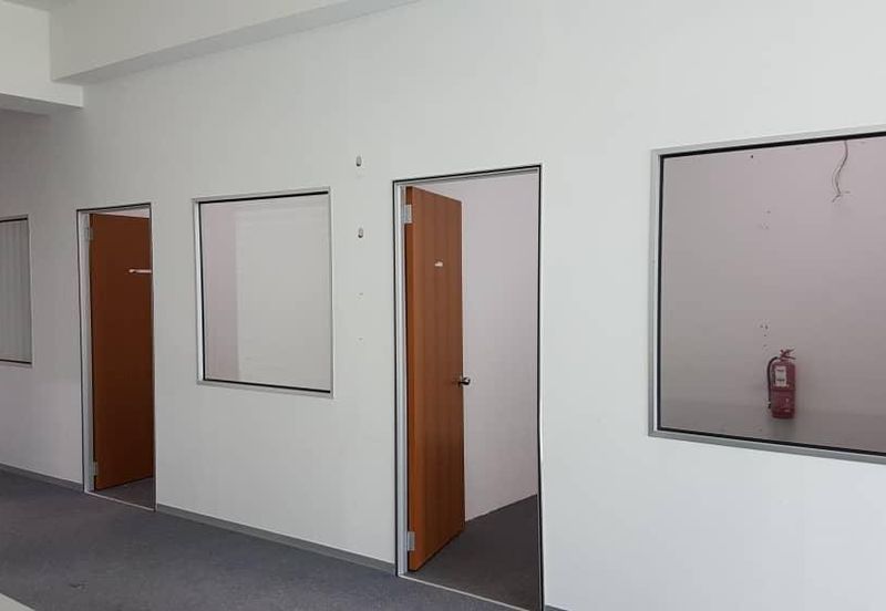 Ostia Bangi Business Avenue