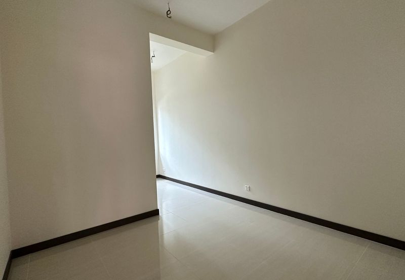 Tiara Hills, Taman Taynton View