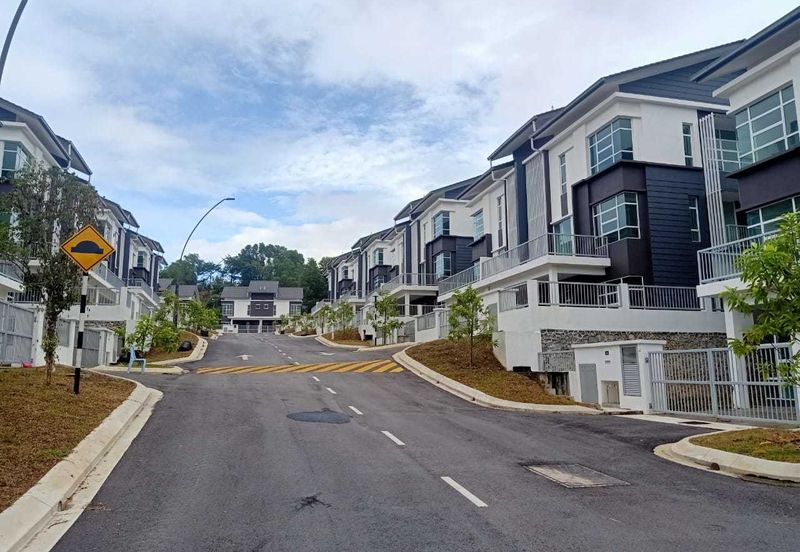 Taman Pinggiran Mahkota