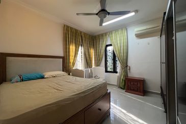 Bandar Tun Hussein Onn