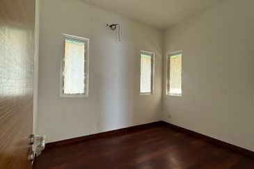 Bayu Aman , Taman Desa Aman