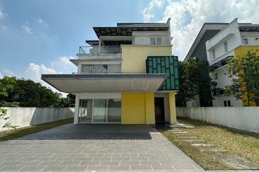 Bayu Aman , Taman Desa Aman