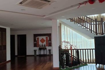 Bandar Tun Hussein Onn