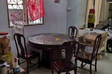 Bayu Aman , Taman Desa Aman