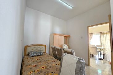 Bandar Sungai Long , Bandar Sungai Long , Selangor 2.5 Stry Corner Terrance House 