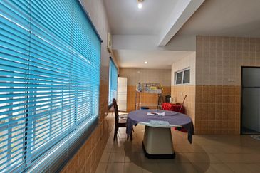 Bandar Sungai Long , Bandar Sungai Long , Selangor 2.5 Stry Corner Terrance House 