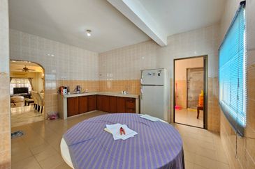 Bandar Sungai Long , Bandar Sungai Long , Selangor 2.5 Stry Corner Terrance House 