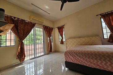 Bandar Sungai Long , Bandar Sungai Long , Selangor 2.5 Stry Corner Terrance House 