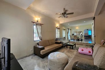 Bandar Sungai Long , Bandar Sungai Long , Selangor 2.5 Stry Corner Terrance House 