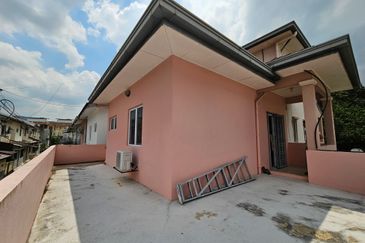 Bandar Sungai Long , Bandar Sungai Long , Selangor 2.5 Stry Corner Terrance House 