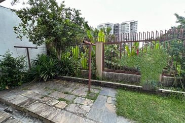 Bandar Tun Hussein Onn