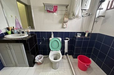 Bandar Tun Hussein Onn