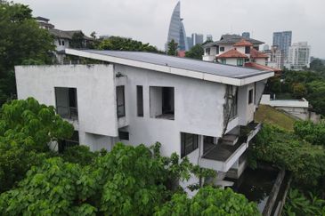 Bukit Pantai (Pantai Hill)