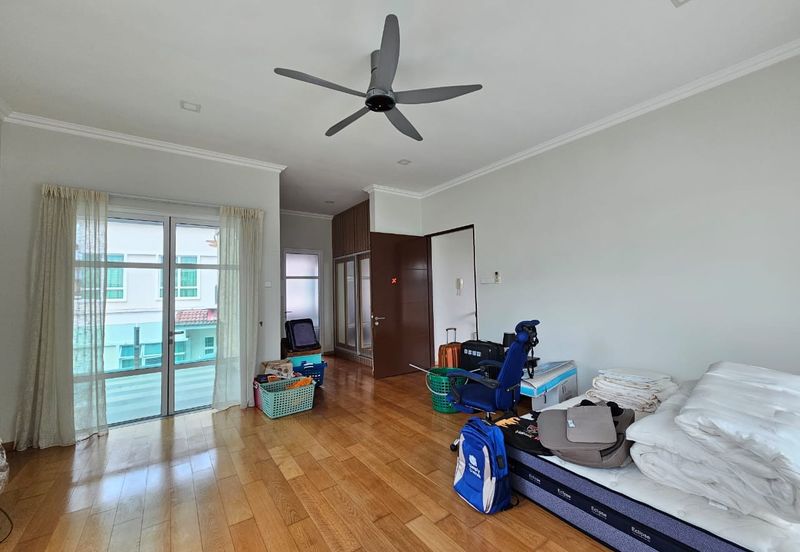 Bandar Tun Hussein Onn