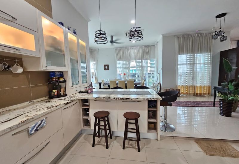 Bandar Tun Hussein Onn