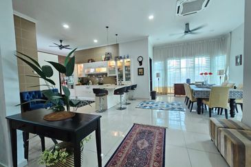 Bandar Tun Hussein Onn