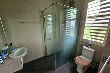 Bandar Tun Hussein Onn