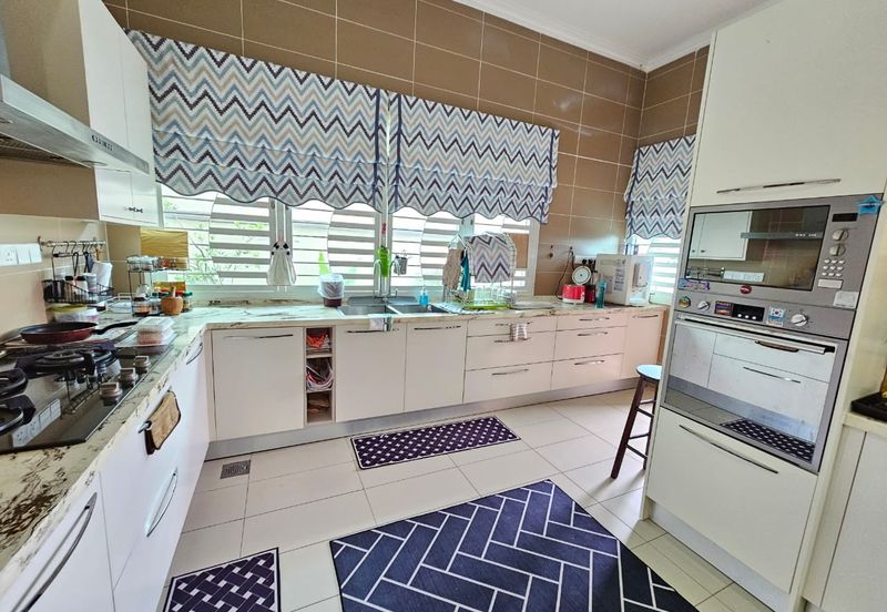 Bandar Tun Hussein Onn