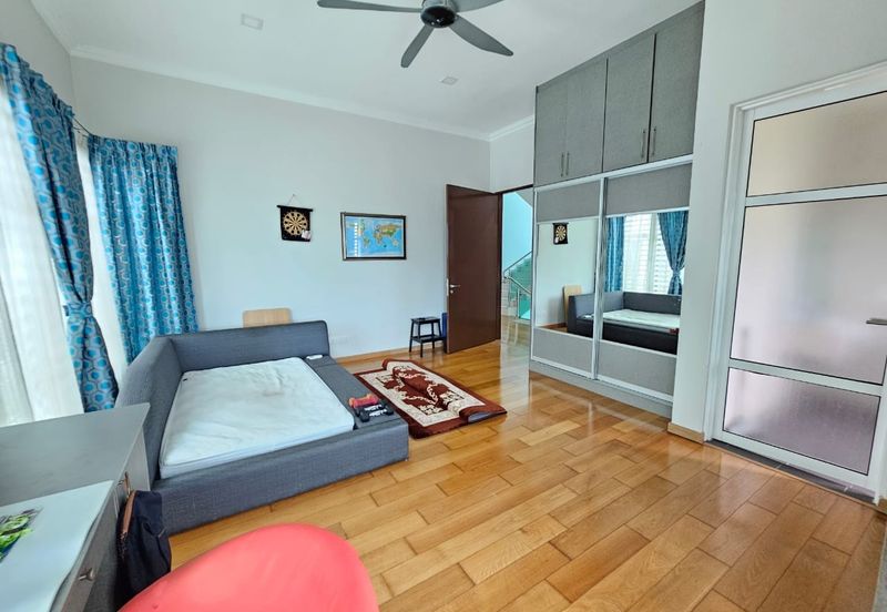 Bandar Tun Hussein Onn