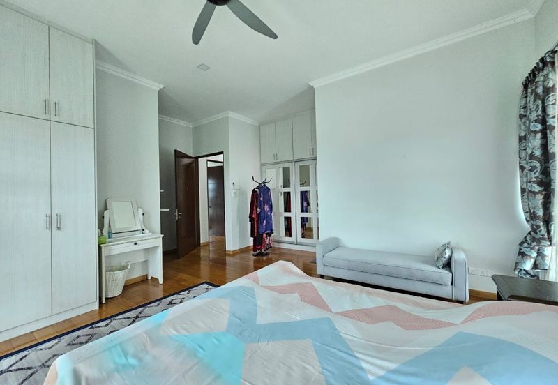 Bandar Tun Hussein Onn