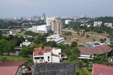 Lorong Bukit Pantai 