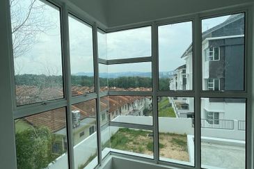 Taman Pinggiran Mahkota