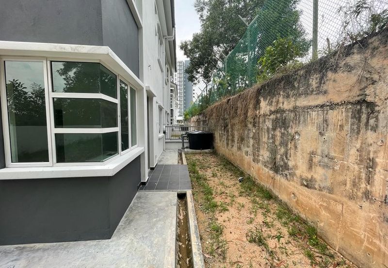 Taman Pinggiran Mahkota