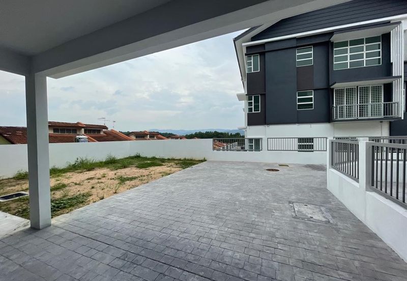 Taman Pinggiran Mahkota