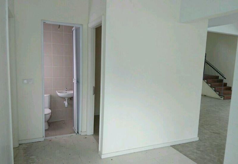 Bandar Sungai Long , Bandar Sungai Long , Selangor 3 Stry Semi D 