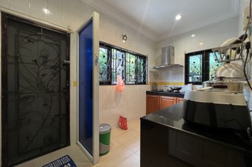 Bandar Tun Hussein Onn