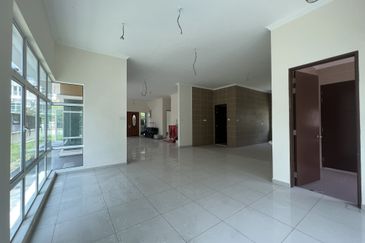 Bandar Tun Hussein Onn