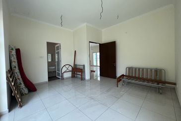 Bandar Tun Hussein Onn