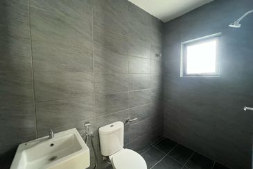 Saujana Height Kajang, 2 Storey Semi D