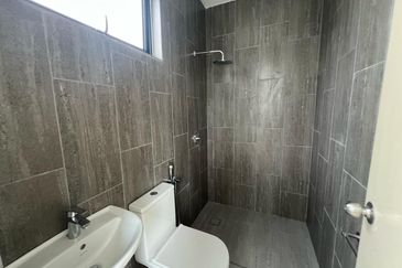 Saujana Height Kajang, 2 Storey Semi D