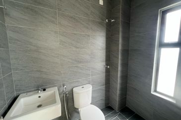 Saujana Height Kajang, 2 Storey Semi D