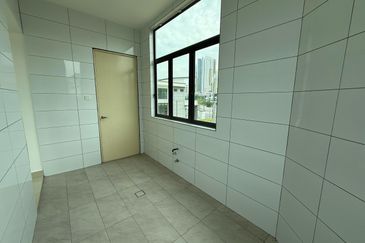 Saujana Height Kajang, 2 Storey Semi D