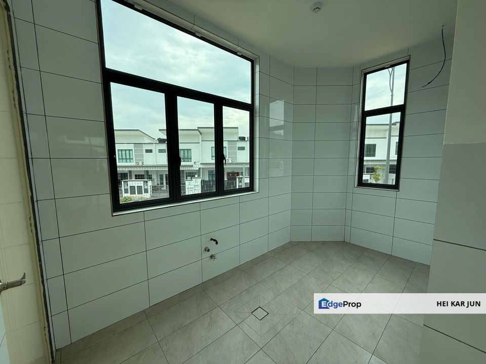 Saujana Height Kajang, 2 Storey Semi D, Selangor, Saujana 