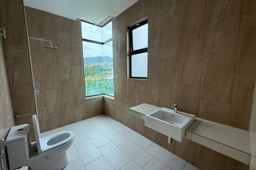 Saujana Height Kajang, 2 Storey Semi D