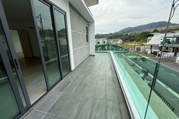 Saujana Height Kajang, 2 Storey Semi D