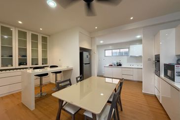 Jadite Suites @ Jade Hills