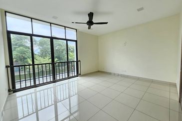Res Trees Country Heights, Kajang 3 Storey Semi D